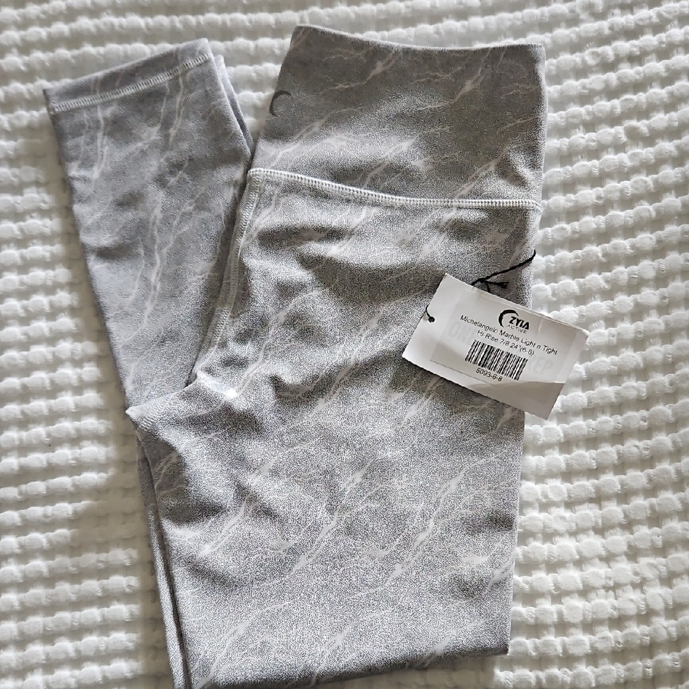 Zyia Gray Marble Leggings